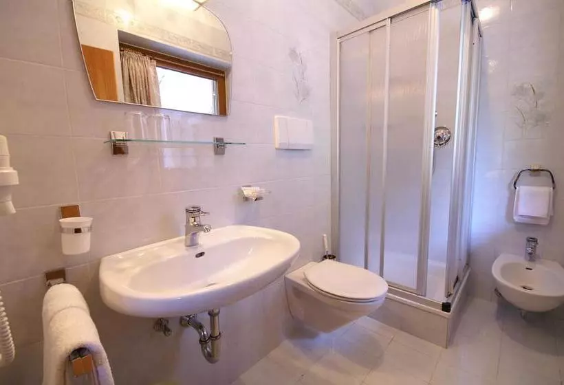 ホテル Albergo Gader