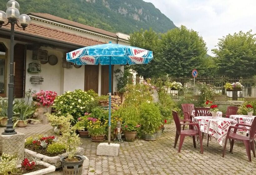 בית מלון כפרי Antico Albergo Sant'antonio