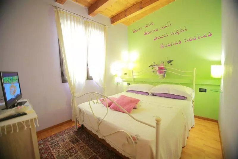 ホテル B&b Le Casette Di Lu