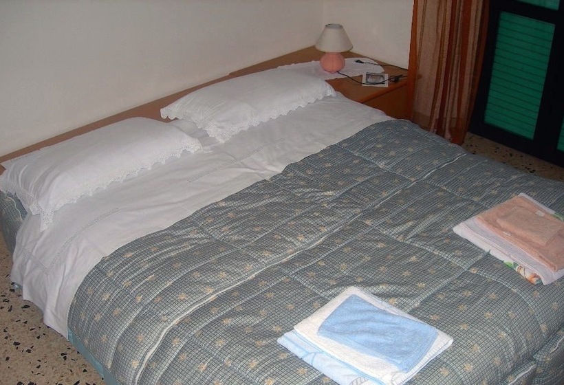 ホテル B&b Passaggio A Bardia