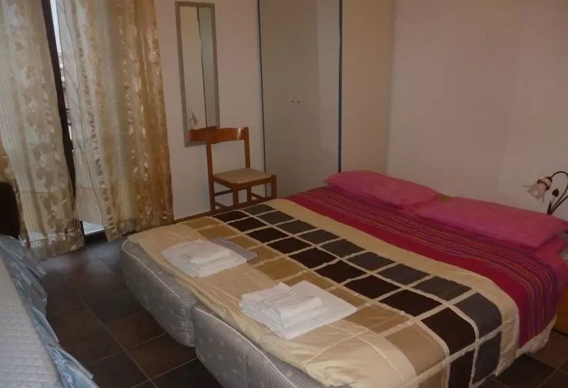ホテル B&b Passaggio A Bardia