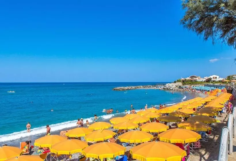 ホテル Club Residence La Castellana Mare