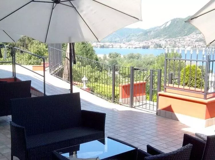 Hotelli Empire Resort
