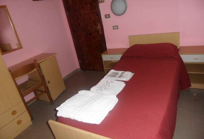 בית מלון כפרי Estoril