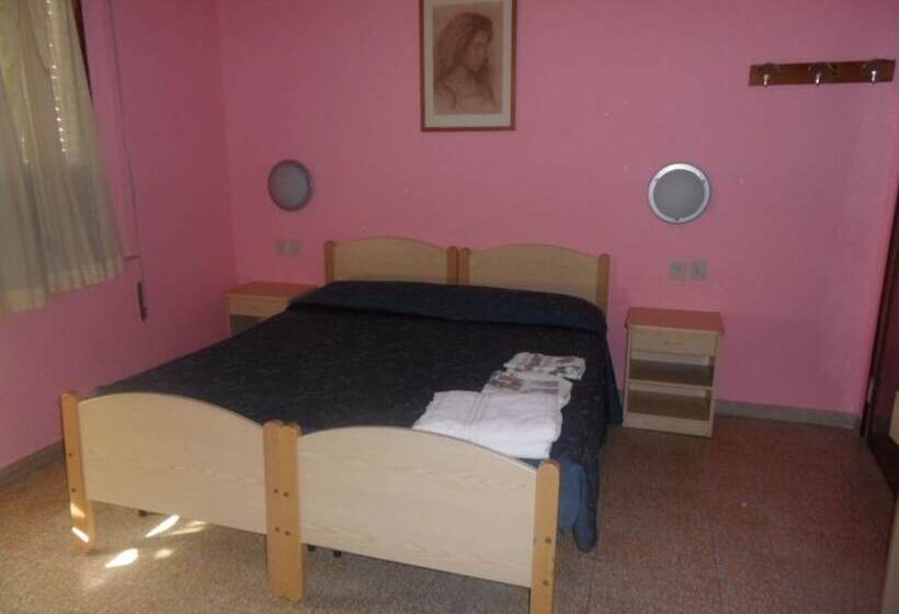 בית מלון כפרי Estoril