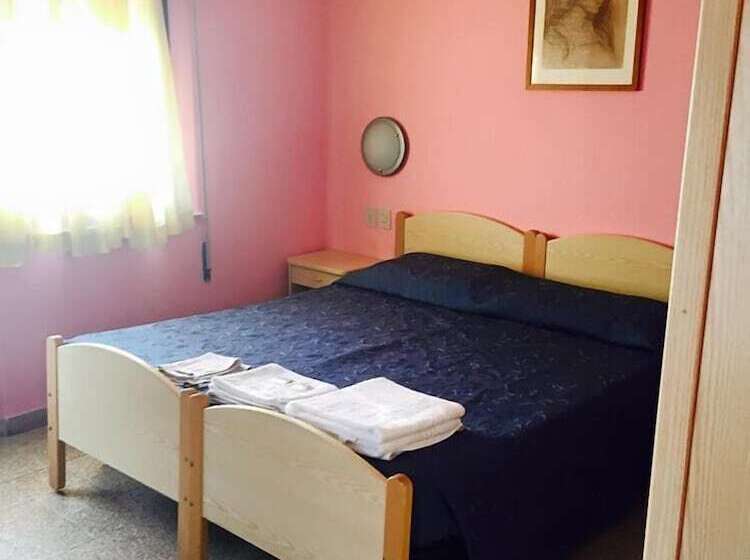 בית מלון כפרי Estoril