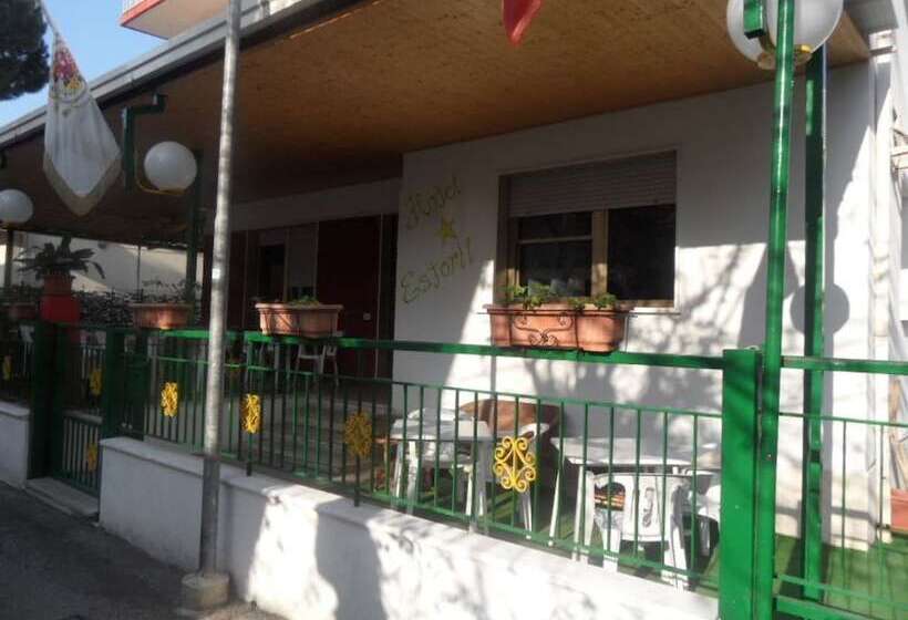 בית מלון כפרי Estoril