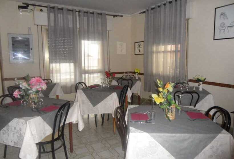 בית מלון כפרי Estoril