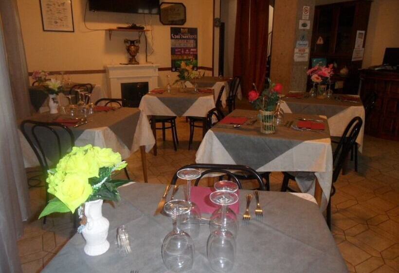 בית מלון כפרי Estoril