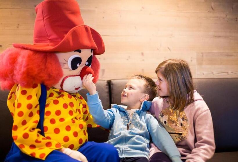 Отель Family Home Alpenhof