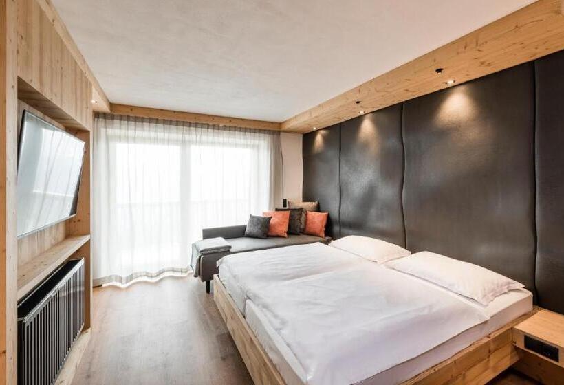 Отель Family Home Alpenhof