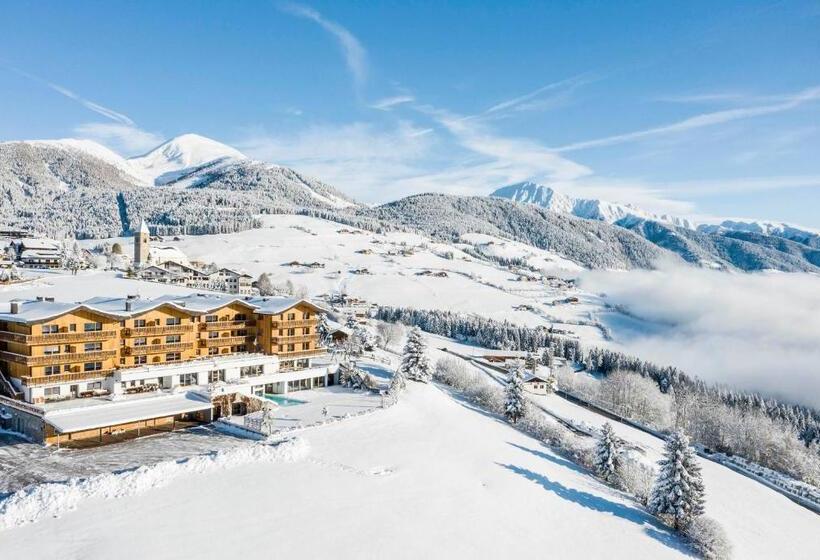 Отель Family Home Alpenhof