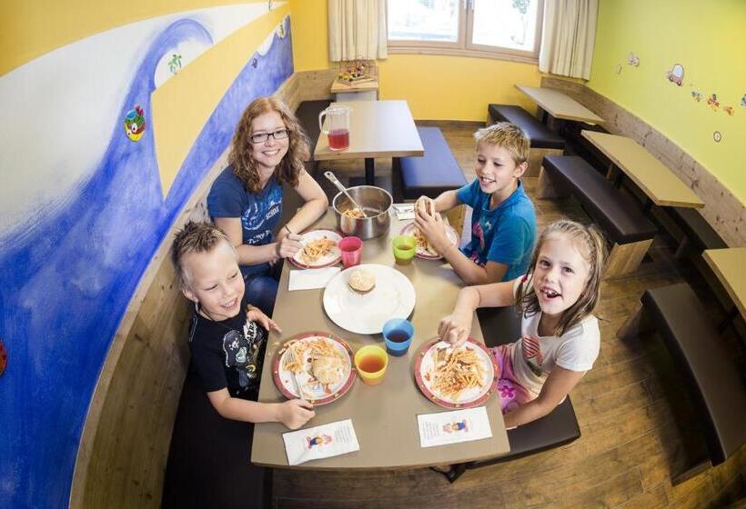 Отель Family Home Alpenhof