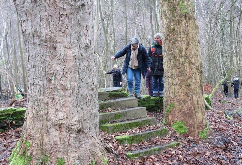 호텔 Frauenpension Arleta   Women Only