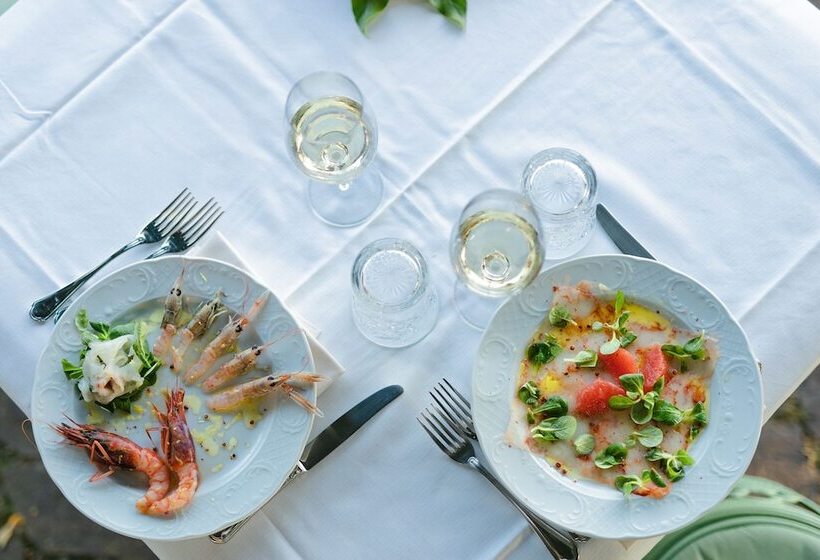 ホテル La Culla Del Lago