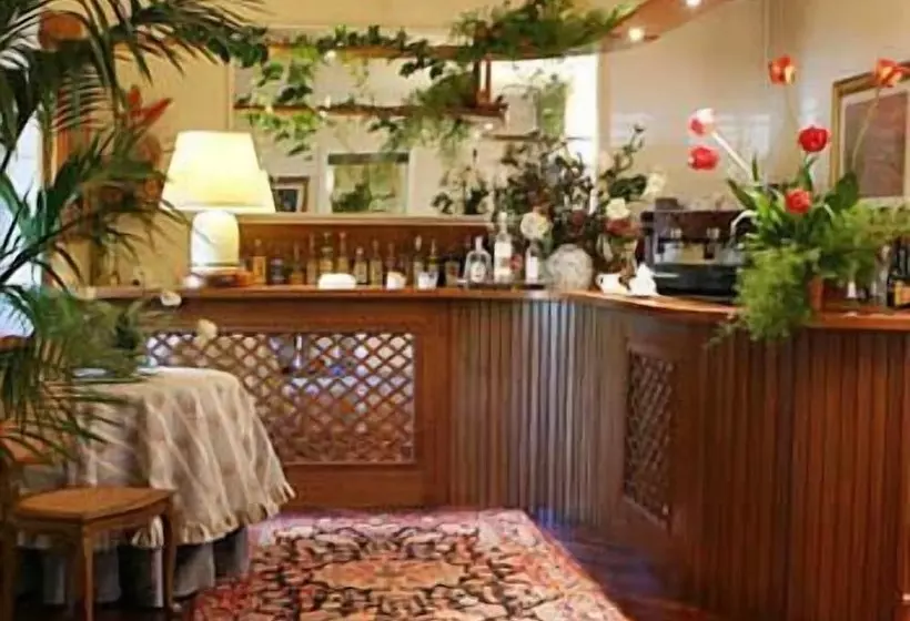 Hotel La Culla Del Lago