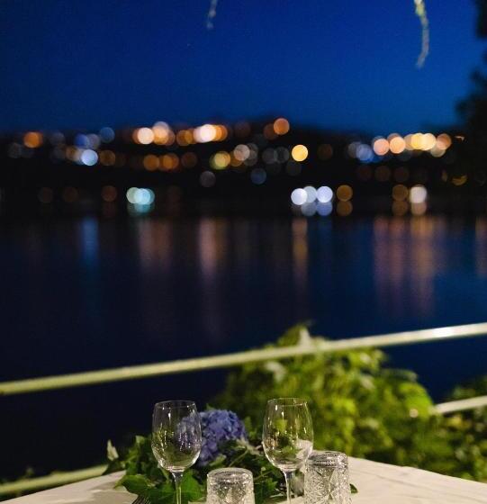 ホテル La Culla Del Lago