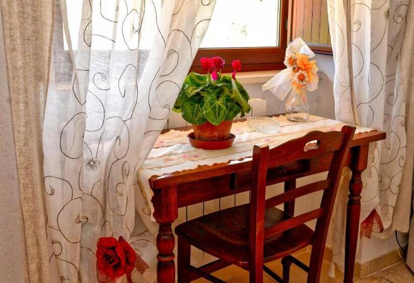 هتل La Piana Degli Ulivi