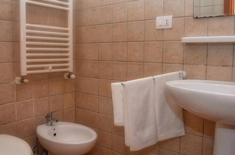 هتل La Piana Degli Ulivi