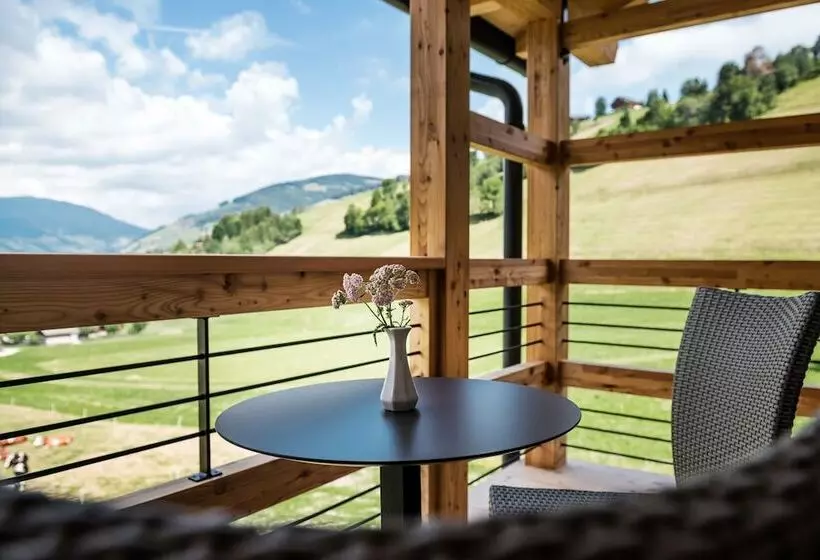 Hotelli Mareo Dolomites