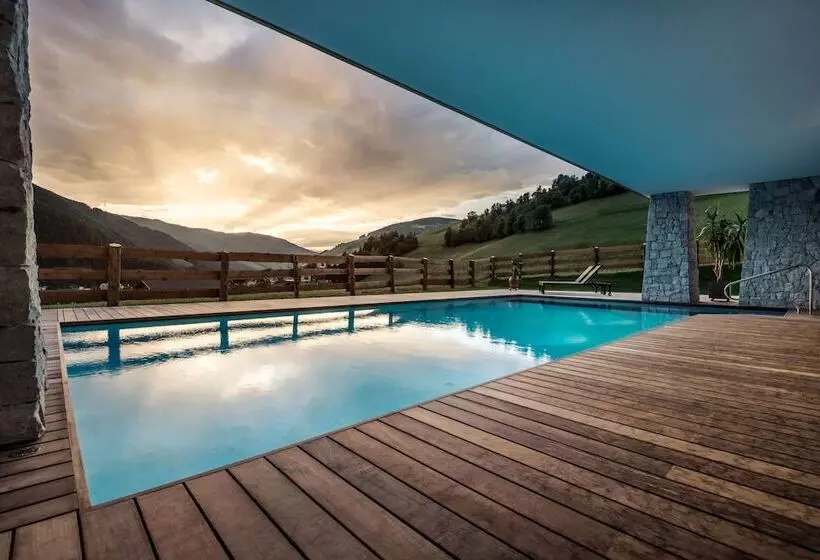 Hotelli Mareo Dolomites