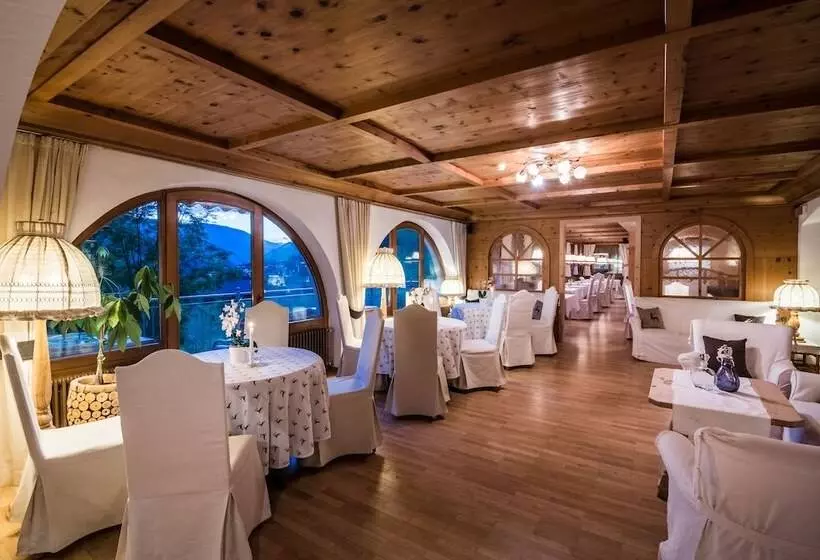 Hotelli Mareo Dolomites