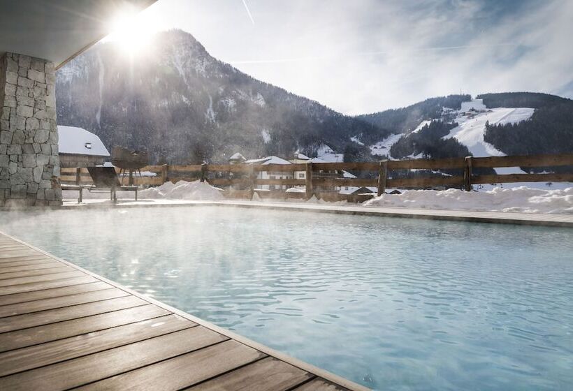 ホテル Mareo Dolomites