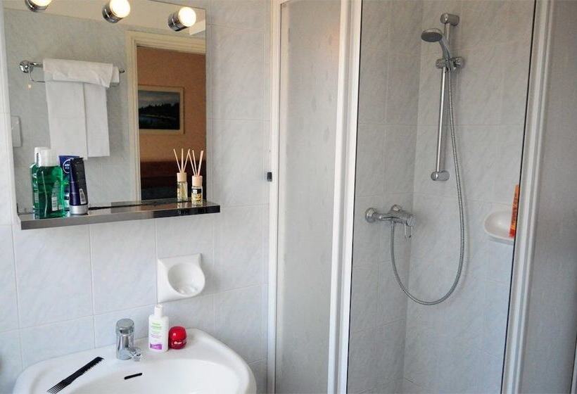 בית מלון כפרי Marina