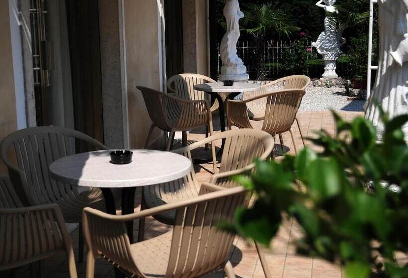 בית מלון כפרי Marina