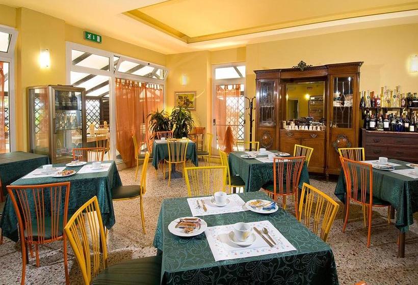 בית מלון כפרי Ristorante Miramare