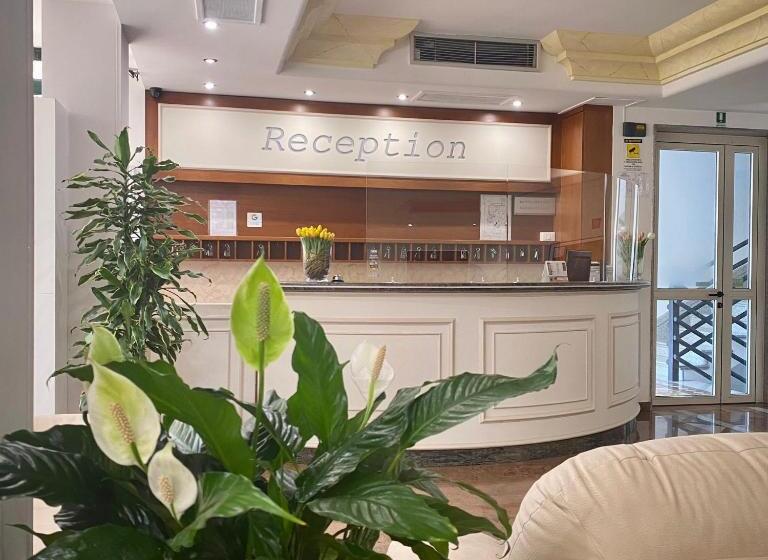 ホテル Porto Cesareo