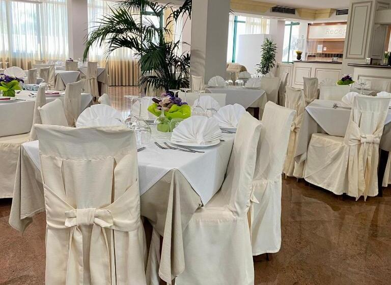 ホテル Porto Cesareo