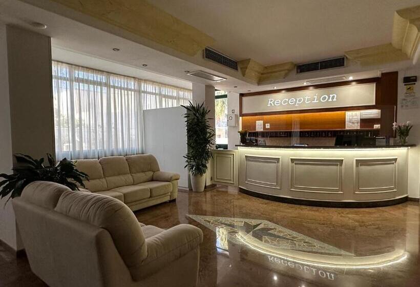 ホテル Porto Cesareo