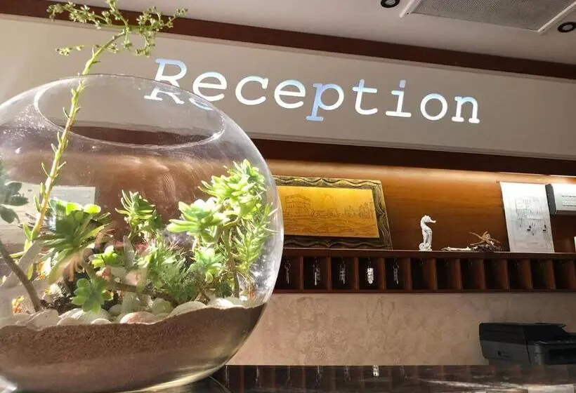 هتل Porto Cesareo