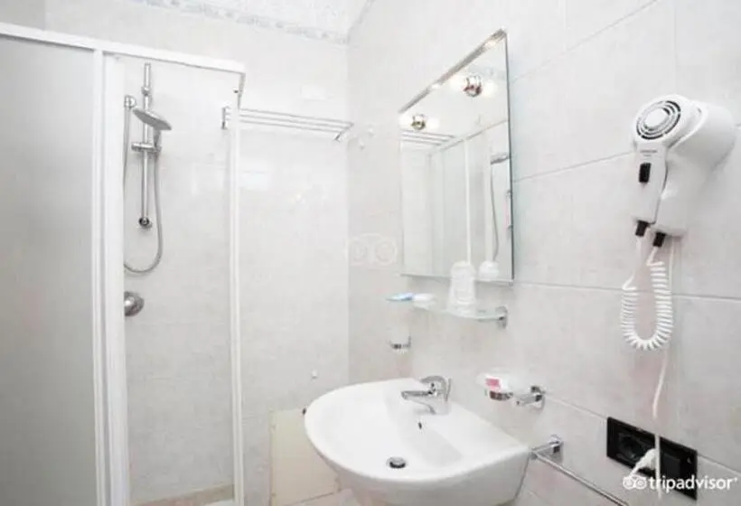 هتل Porto Cesareo