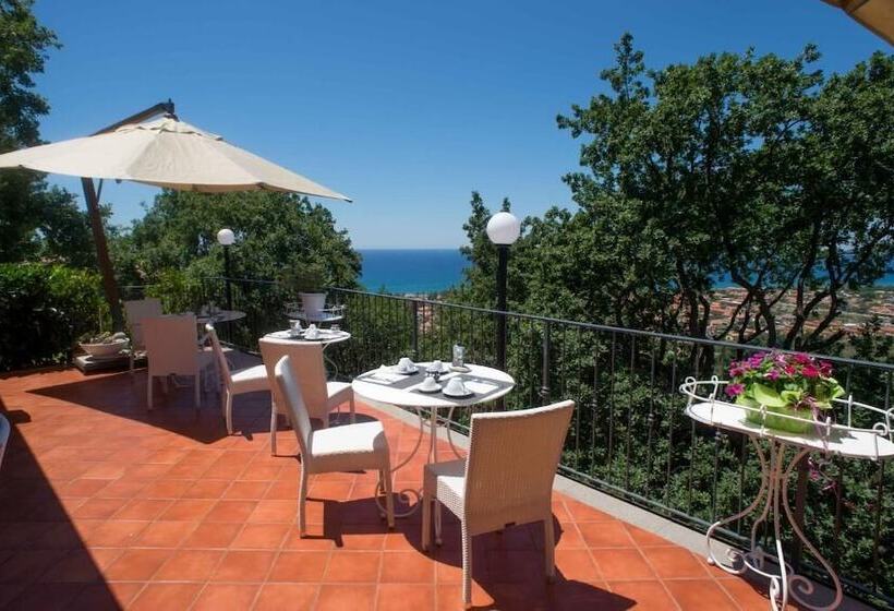 Отель Residenza Lombardi