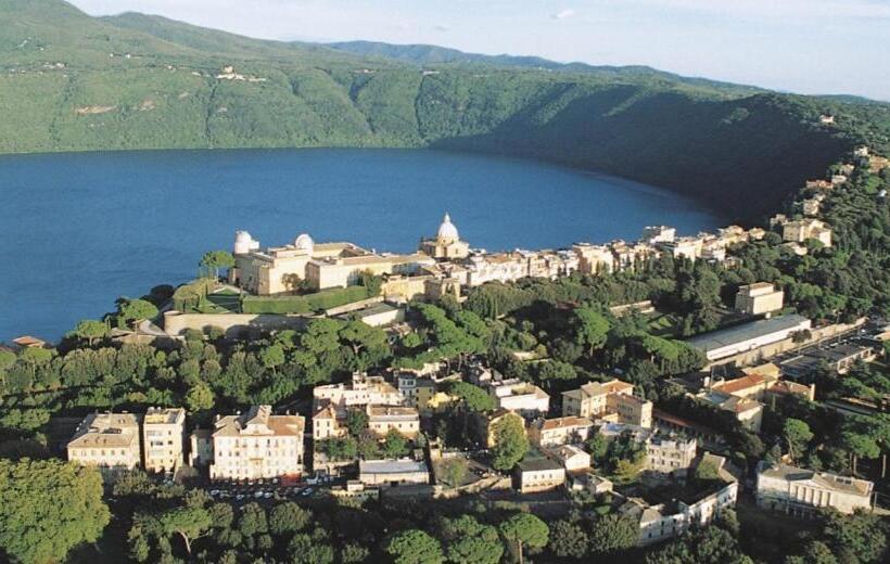 酒店 Squarciarelli