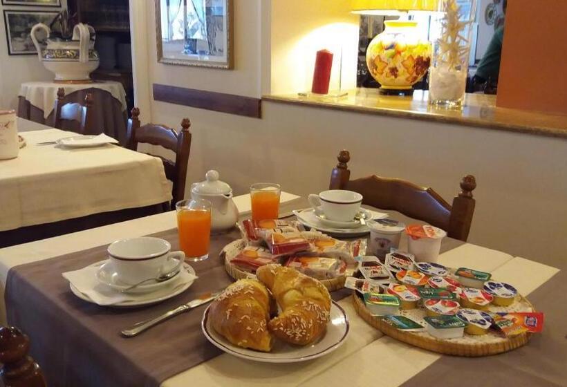 酒店 Squarciarelli