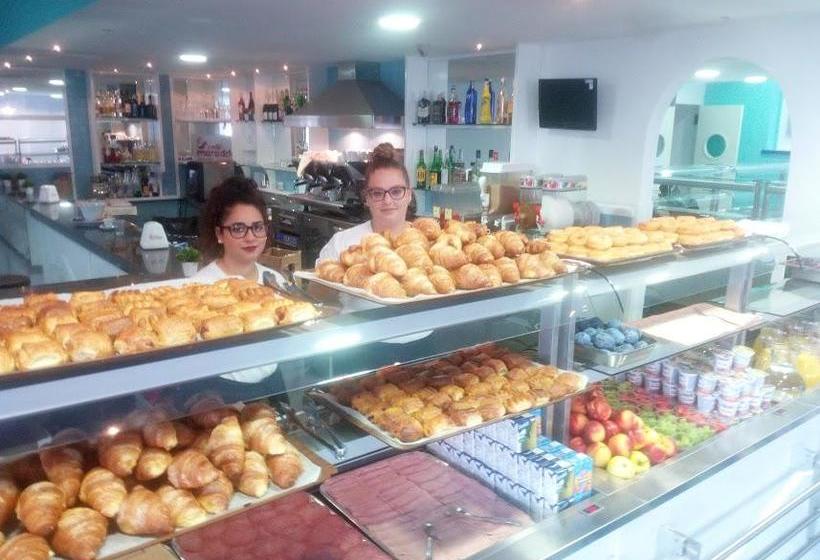 فندق Total Family