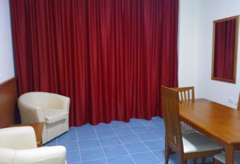 فندق Total Family