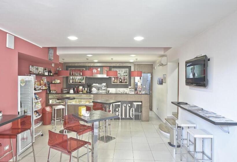 酒店 Valentini Inn