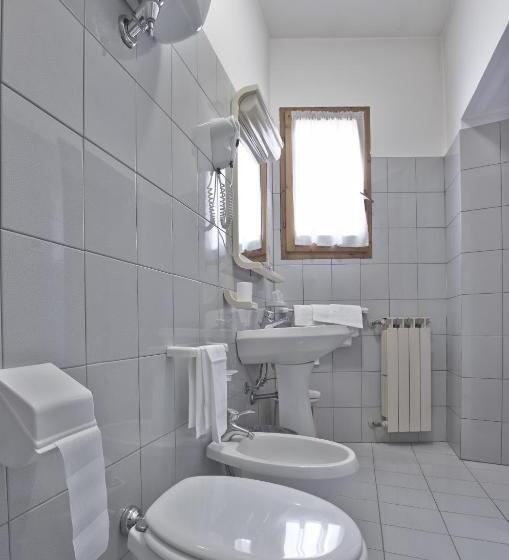 酒店 Valentini Inn