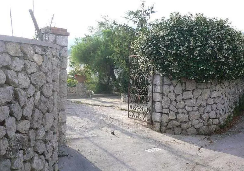 ホテル Villa Timberino