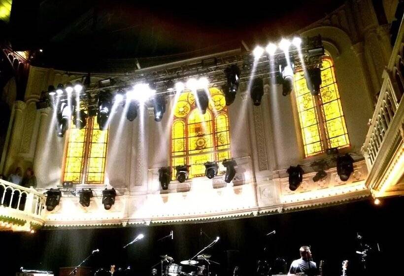 Amsterdam Hostel Uptown