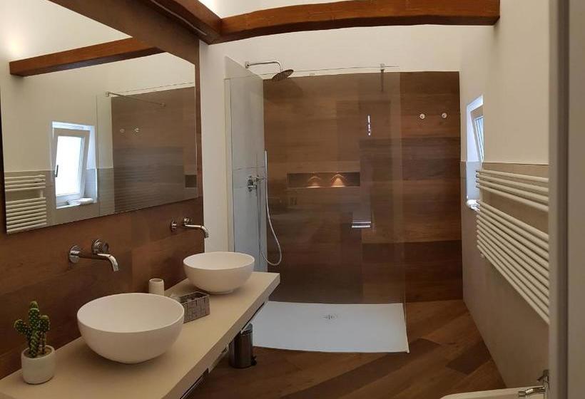 هتل Albergo Diffuso Monopoli