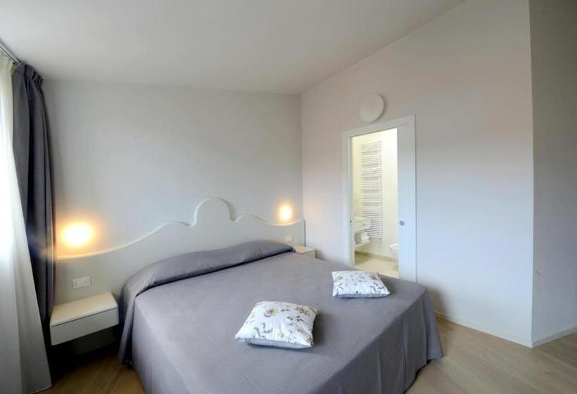 Отель Aromi Piccolo