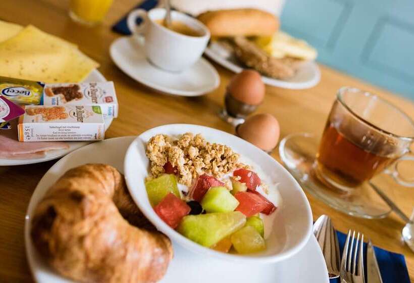 בית מלון כפרי Bij Hen Op Ameland