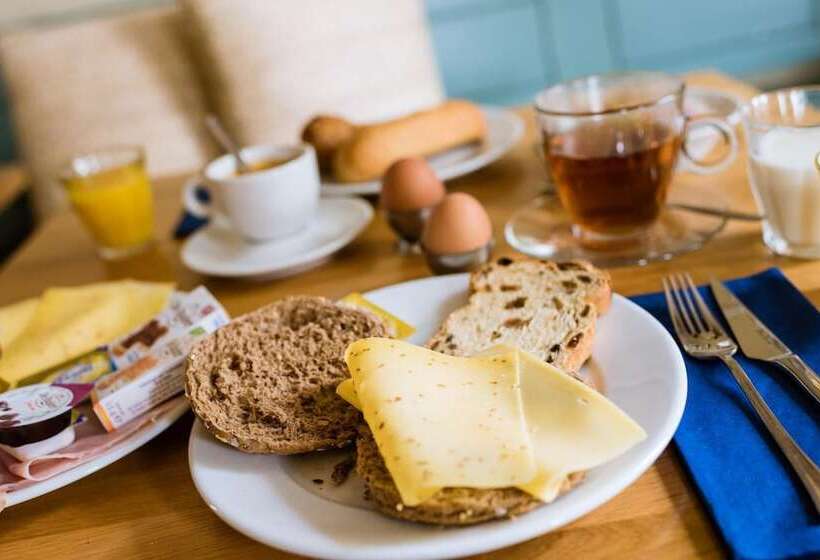 בית מלון כפרי Bij Hen Op Ameland