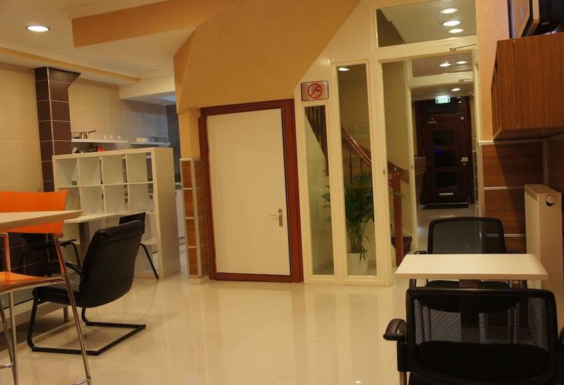 בית מלון כפרי Erasmus