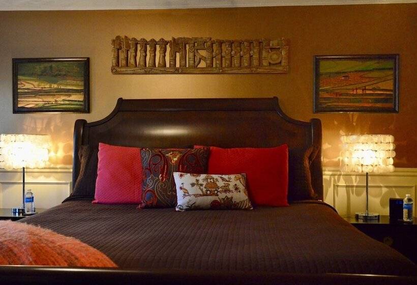 فندق Explorer House Bed & Breakfast